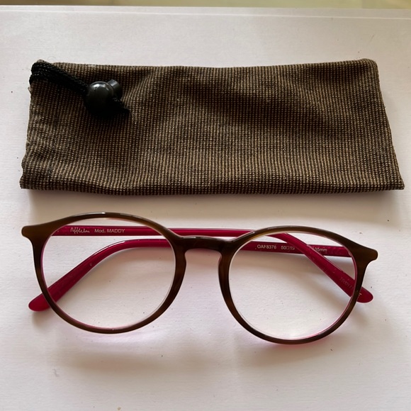 Eyeglasses
